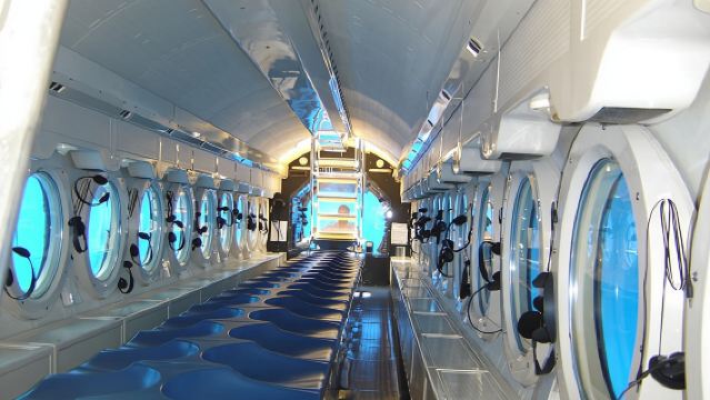 Waikiki: Pengembaraan Kapal Selam Atlantis