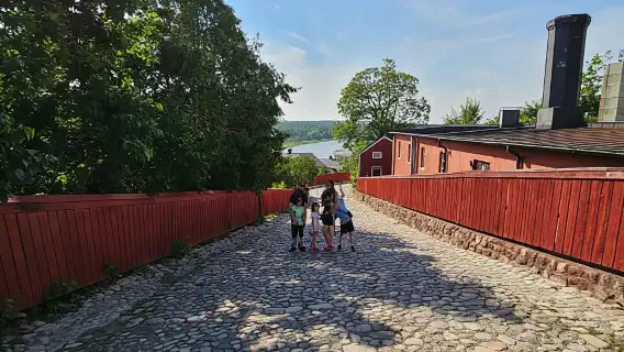Porvoo Old Town&Riverside Heritage Guided Tour from Helsinki