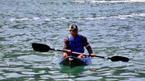 Manuel Antonio: kayak en el océano hasta la playa de Biesanz y snorkel