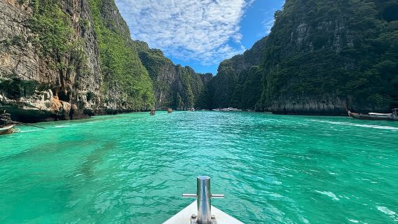 Koh Phi Phi: Early Morning Maya Bay, Bamboo Speedboat Tour