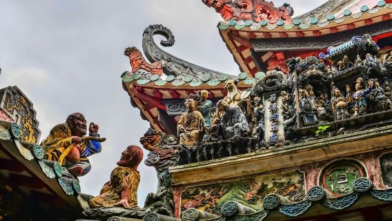 Tour giornaliero personalizzato a Foshan: Tempio degli Antenati, Fornace Nanfeng, Giardino Liang e Montagna Xiqiao con noleggio con conducente esclusivo e guida multilingue