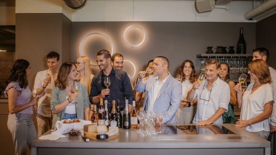 Wiesbaden: Sektherstellungstour mit 3-Gläser-Verkostung