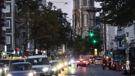 德國杜塞爾多夫聖彼得教堂+海涅故居+國王大道+萊茵塔一日遊