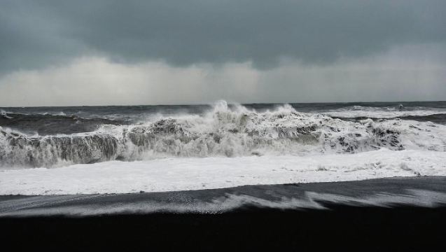 South Iceland, Waterfalls and Black Sand Beach - with Transfer