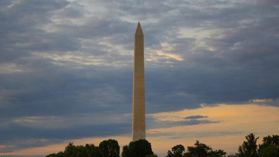 Washington Monument Skip The Line Tickets and Optional Small Group Walking Tour