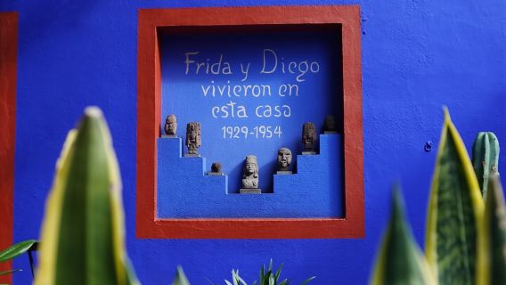 EXCLUSIVE TOUR Frida Kahlo Museum - SMALL GROUPS