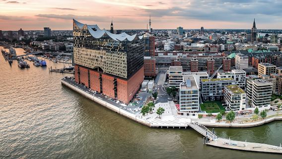 Kulinarische Tour mit Elbphilharmonie und HafenCity