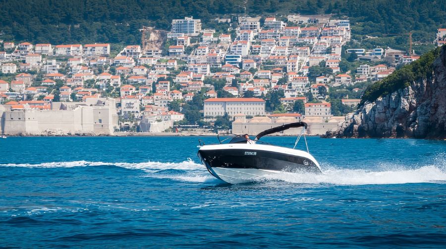 杜布羅夫尼克：比舍沃島藍洞旅行團