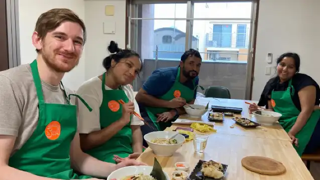 大阪：道頓堀拉麵及煎餃烹飪課