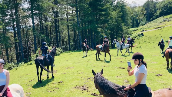 San Sebastian: Horseback Riding & Traditional Delights