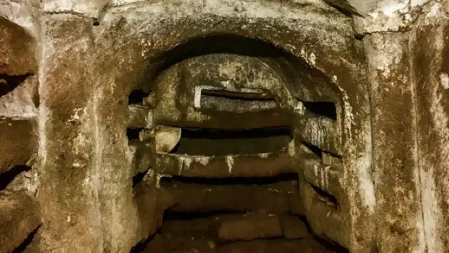 Rome: Guided Roman Catacombs Tour with Transfers