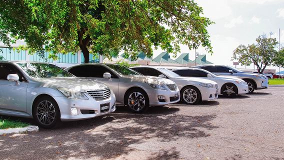 نقل من وإلى المطار الدولي (UVF) مع خدمة المسار السريع VIP (ذهاب وعودة)