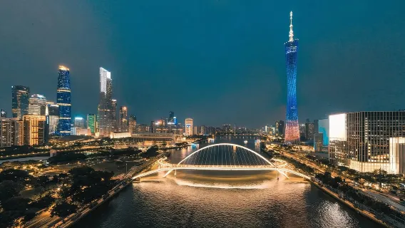 Guangzhou Private Day Tour of Baiyun Mountain, Liurong Temple, Haixinsha