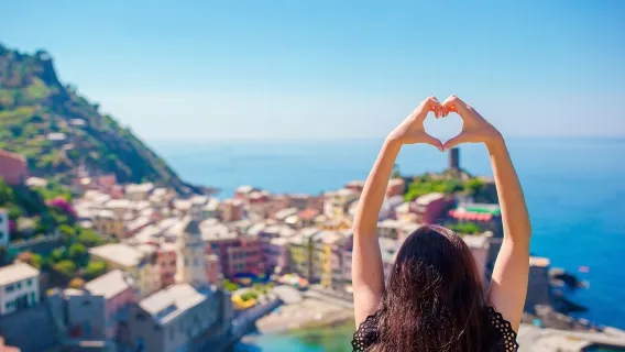 Cinque Terre: Day Trip from Florence with Traditional Lunch