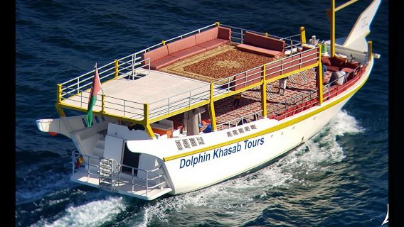 Fjords of Musandam dhow cruise half-day with drinks and fruit