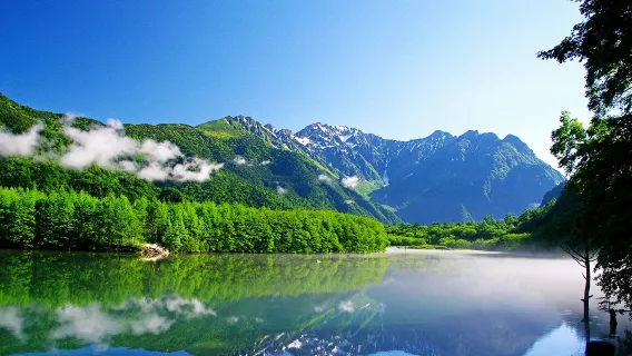 Japan Nagoya Kamikochi Wander-Tagesausflug|Azusagawa Geheimnis · Bergpilgerfahrt am Ufer des Myojin-Sees