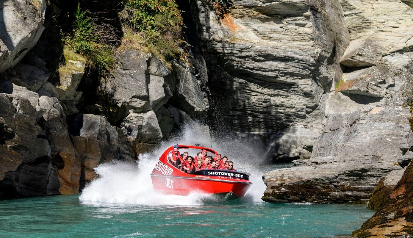 Speedboat Rides in Queenstown, New Zealand - Shotover Jet Queenstown/Shark Speedboat/K Jet Speedboat