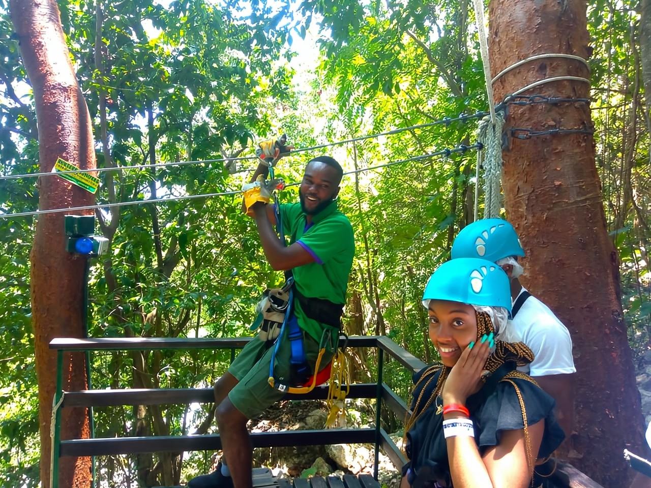 Montego Bay: Tour tham quan rừng mưa nhiệt đới bằng đường trượt Zip-Line với hồ bơi và vườn