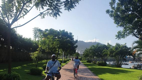 巴拿馬城：自行車之旅和參觀舊城區
