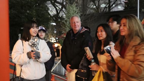 Tokio: Shinjuku-Tour mit Universitätsstudenten in Tokio