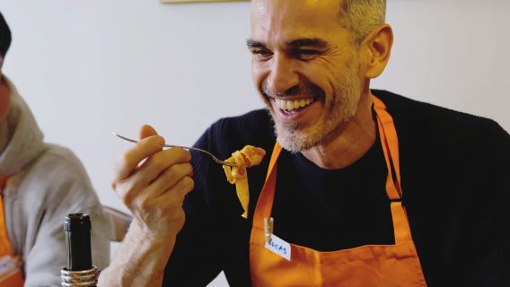 Milán: Clase de pasta fresca y tiramisú en un hogar glamuroso