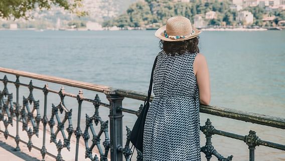 PENGEMBANGAN PERSENDIRIAN PROFESIONAL DI COMO