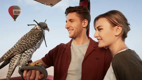 【杜拜沙漠熱氣球官方直籤】沙漠熱氣球|高空看日出|飯店接送|早餐|獵鷹|騎駱駝|飛行證書-多組合可選