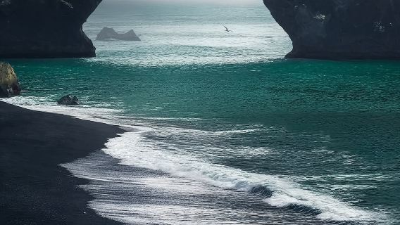 冰島雷克雅未克-斯奈山半島網紅景點白日夢想家等-可多日包車