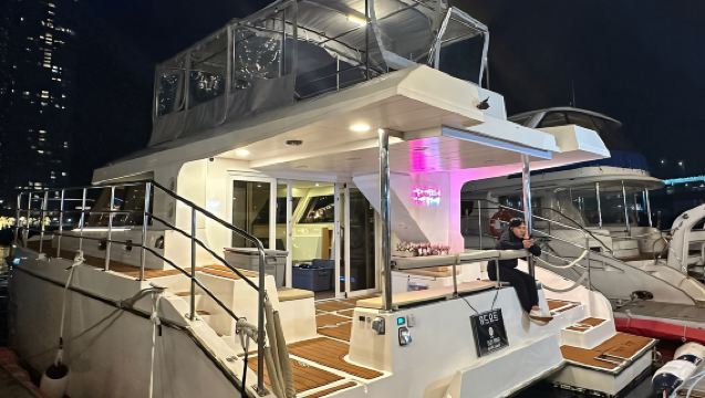 Con lo Yacht Pusan Marina Tour Pubblico in Barca