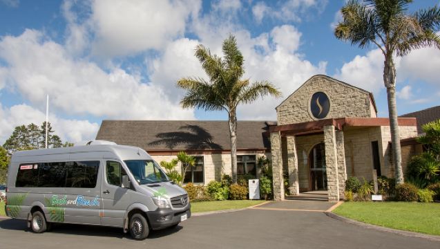 Auckland Wine Country with Lunch