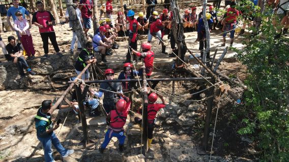 Yogyakarta: Sonnenaufgang am Berg Merapi + Jomblang-Höhle + Pindul-Höhle