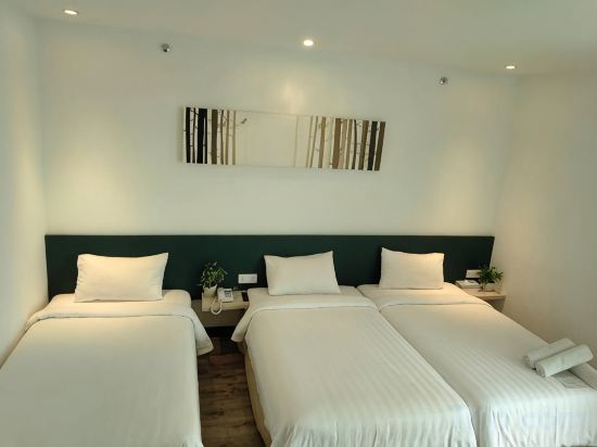 Fuller Hotel Kulim Room Type - Family Room