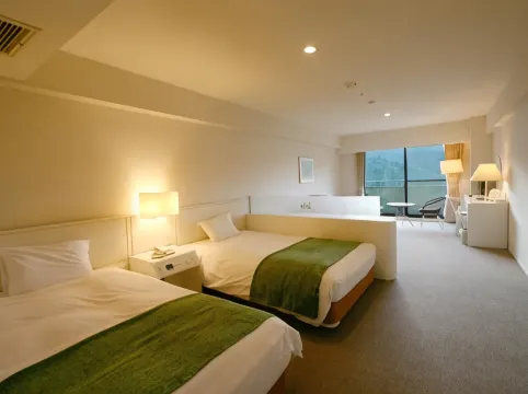 Livemax Resort Atami Forest