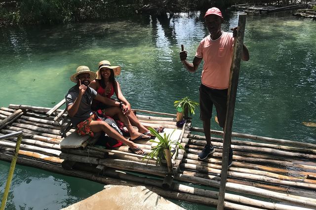 Pengalaman Arung Jeram di Sungai Bamboo dari Ocho Rios