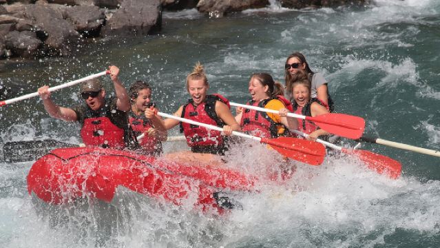 Aventura de rafting de medio día en el Parque Nacional Glaciar