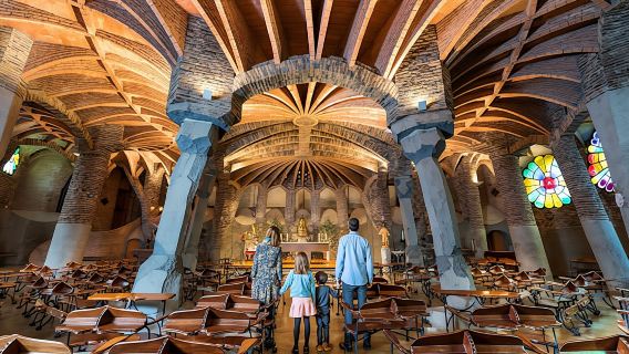 Visita guiada a la Cripta de Gaudí en Colonia Güell