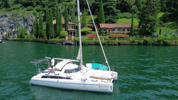 Tour in catamarano di 4 ore sul Lago di Como - Como Boat Rent & Cruise