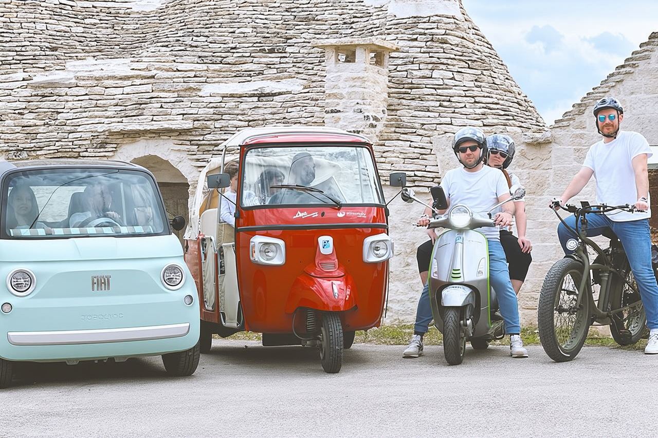 Audio Tour Alberobello with Bee Calessino/ e-Vespa /Fiat Mickey Mouse