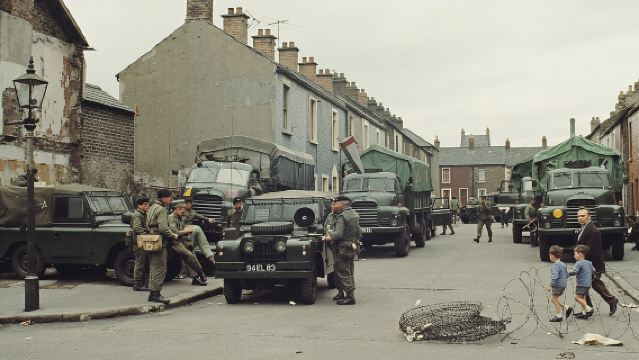 2時間 ベルファスト オリジナル運転手による「ザ・トラブルズ」ブラックタクシーツアー