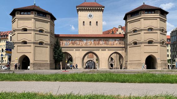 Fall in Love with Munich in a Private Old Town Walking Tour