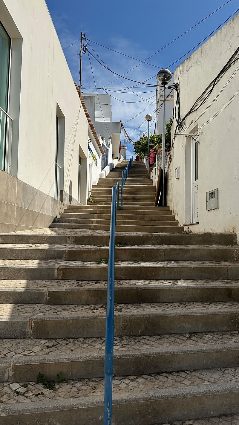 Ferragudo: Guided Walking Tour with Scenic Views