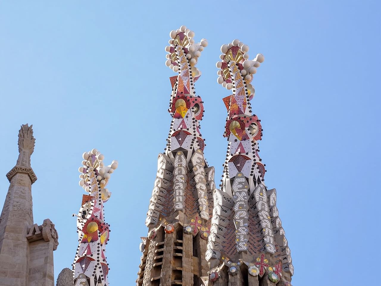 Barcellona: visita guidata prioritaria alla Sagrada Familia e alle torri