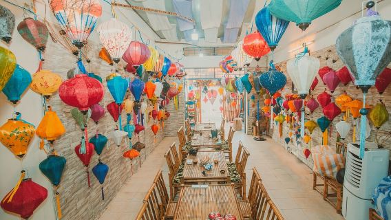 Hoi An: Vietnamese Foldable Lantern Making Class