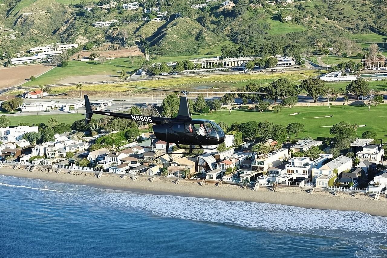 Long Beach: Private LA Coast Surf and Turf Helicopter Tour