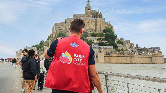 Excursión guiada de un día al Mont Saint Michel con entrada a la abadía desde París