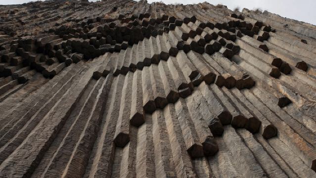 Dagtocht met gecharterde autovervoer naar Garni-tempel, Sevanmeer, Sevanavank-klooster en Geghard-klooster