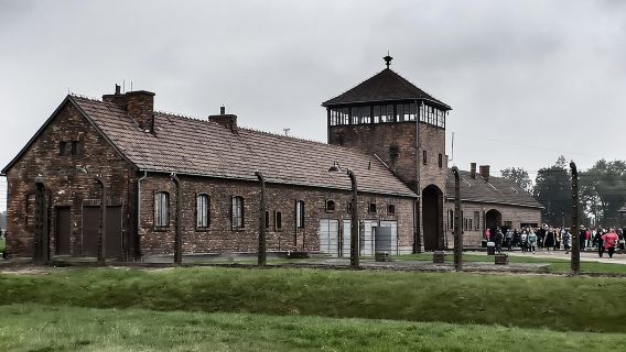 Auschwitz & Birkenau Small Group Live Guided Tour with Hotel Pick Up Transport