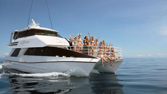 Excursión de lujo a las islas y arrecifes de la Gran Barrera de Coral exterior de Seastar