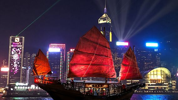Hong Kong: Dukling , Antique Boat Tour in Victoria Harbour