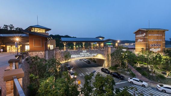 Shuttle Bus between Seoul and Yeoju Premium Outlets
